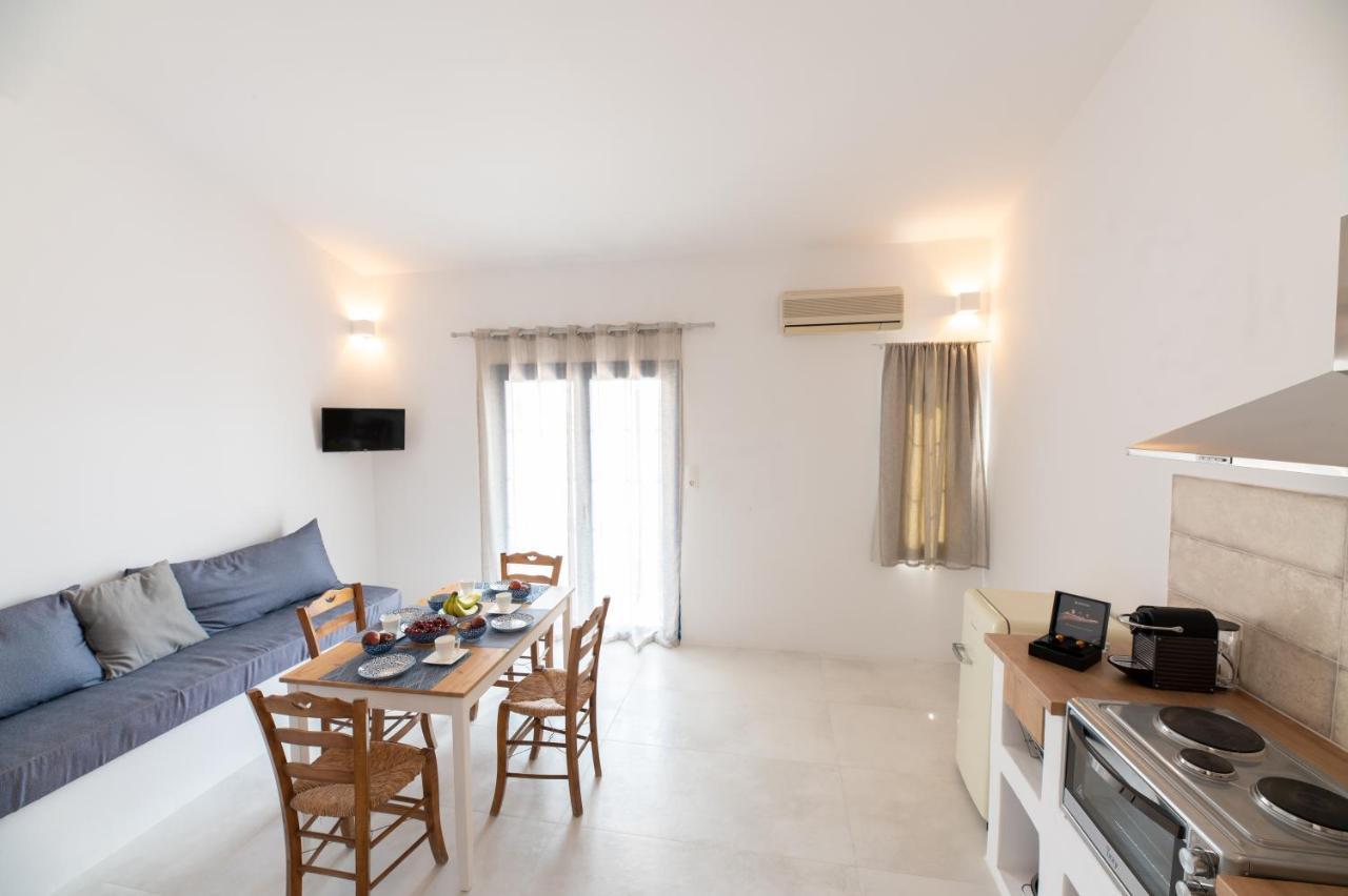 Muses Apartments อาเยียอันนา ภายนอก รูปภาพ