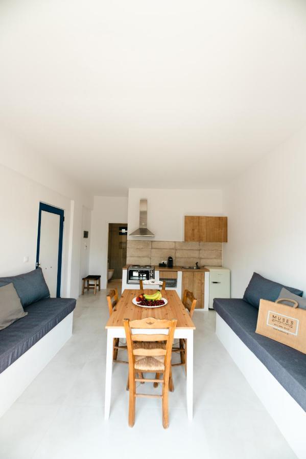 Muses Apartments อาเยียอันนา ภายนอก รูปภาพ